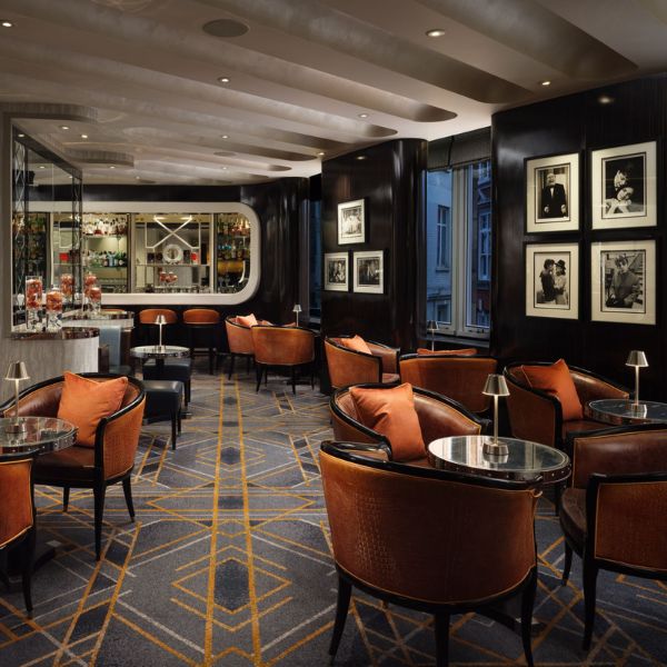 The_Savoy_London_in_London_England.jpg