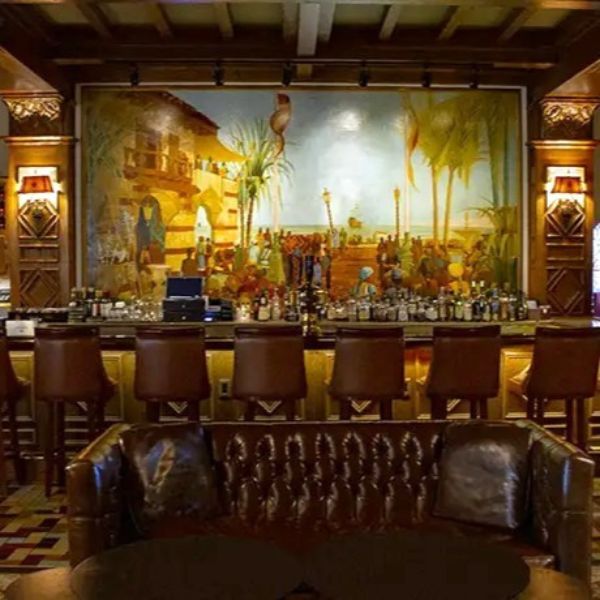 The_Hotel_Hershey_in_Hershey_Pennsylvania.jpg