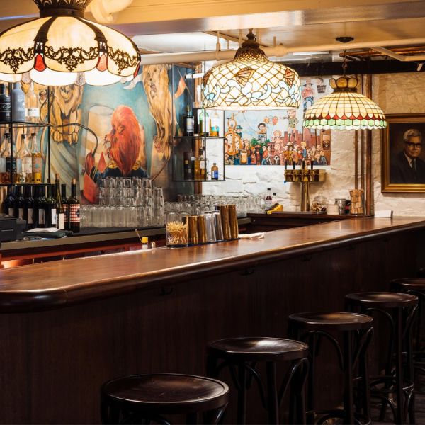 The_Red_Lion_In_in_Stockbridge_Massachusetts.jpg