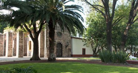 Local Attractions:
Hacienda Jurica by Brisas
in Queretaro