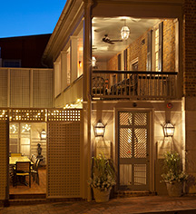 Local Attractions:
The Georges
in Lexington