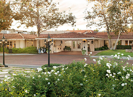 Image of Hotel Entrance, Rancho Bernardo Inn, 1963, Member of Historic Hotels of America, San Diego, California, Special Offers, Discounted Rates, Families, Romantic Escape, Honeymoons, Anniversaries, Reunions