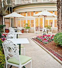 Activities:
The Menger Hotel
in San Antonio