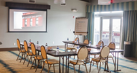 Meetings at
The Cotton Sail Hotel
in Savannah