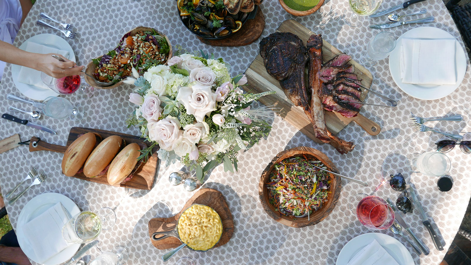 Taste the barbecue of the resort’s famous California Ranch Cookouts, which captures the essence of California cuisine with the depth of flavor and heartiness of Western ranch cooking.