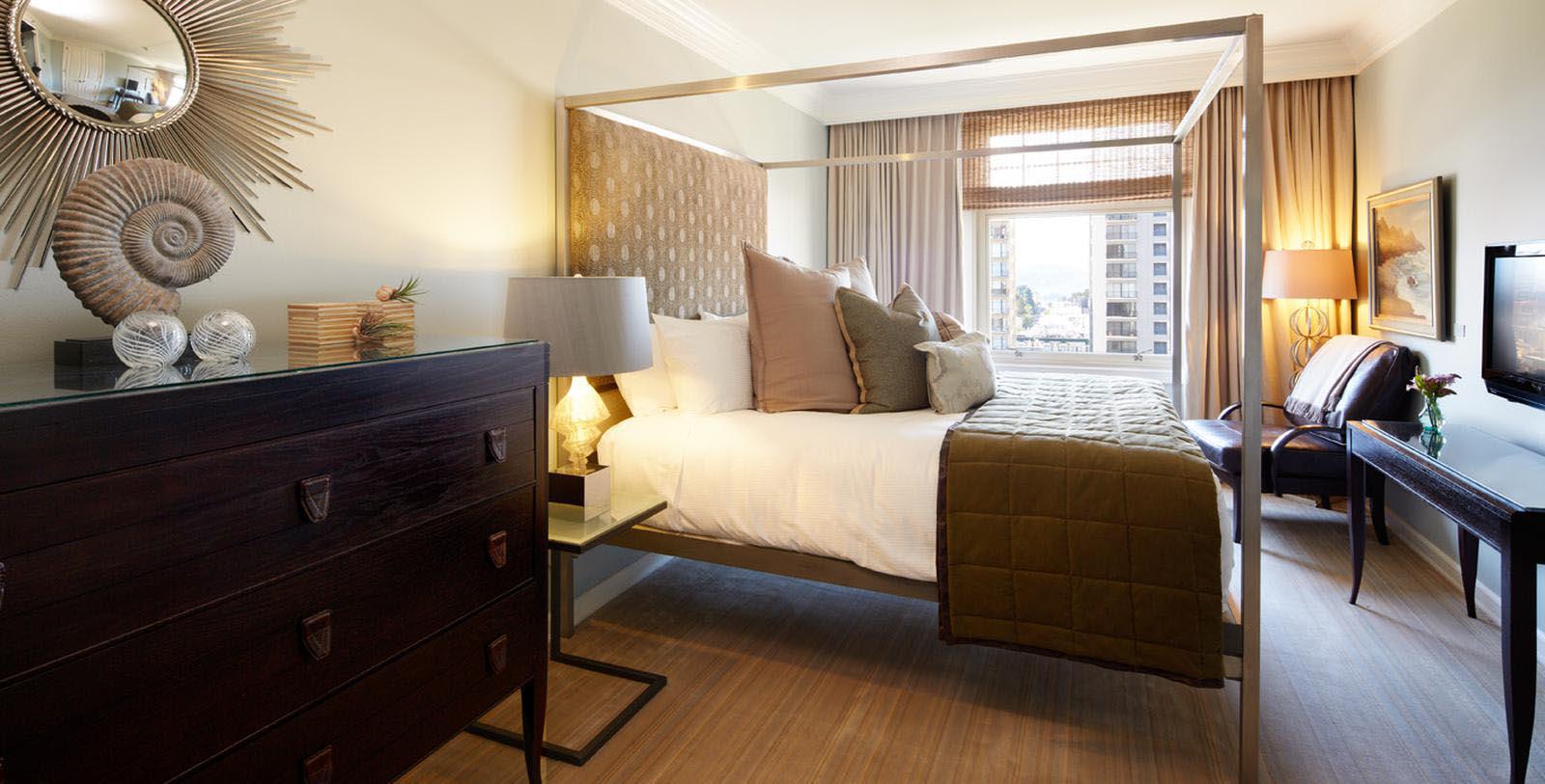 Image of Guestroom Interior The Huntington Hotel, 1924, Member of Historic Hotels of America, in San Francisco, Location