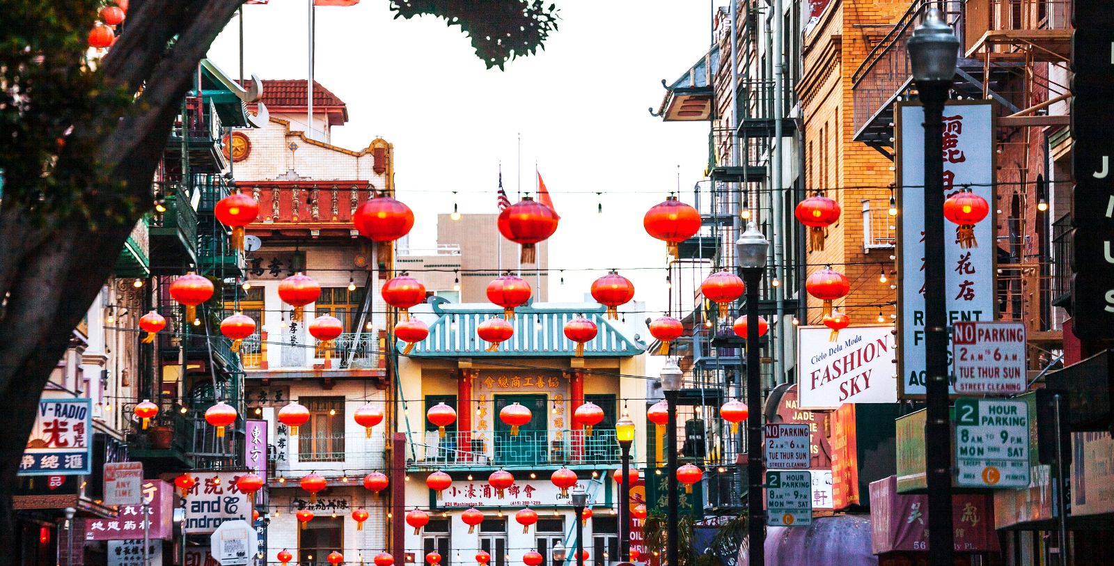 Experience Chinatown, the San Francisco Museum of Modern Art, Union Square, and The Masonic within walking distance of the hotel.