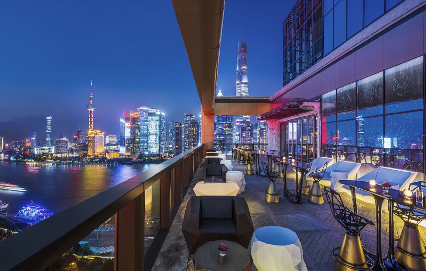 Wanda Reign on the Bund
- Dining