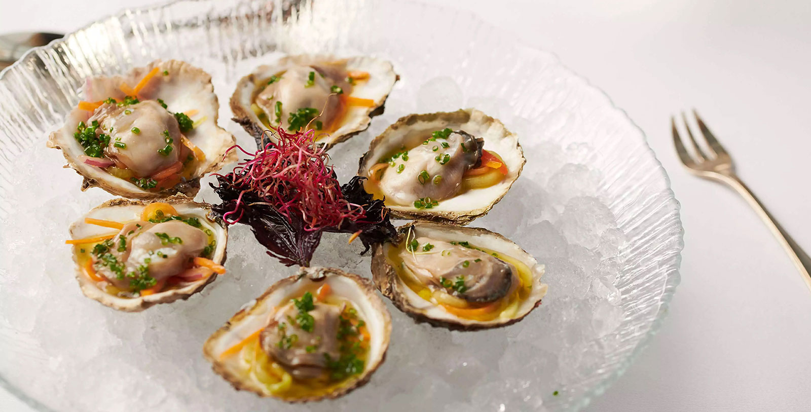 Taste the Kelly Galway Bay Rock Oysters at Dromoland's flagship restaurant, Earl of Thomond.