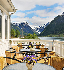 Activities:
Fjaerland Fjordstove Hotel & Restaurant
in Fjærland