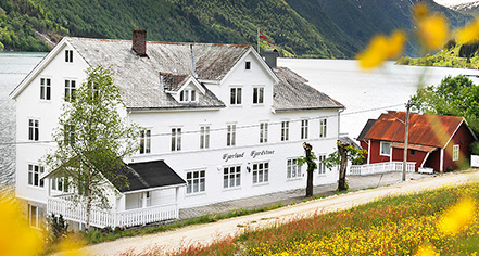 Historic Hotel in Sogndal Norway - Fjaerland Fjordstove Hotel & Restaurant