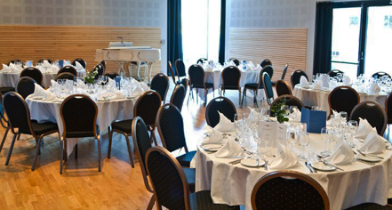 Dining at
Kviknes Hotel
in Balestrand