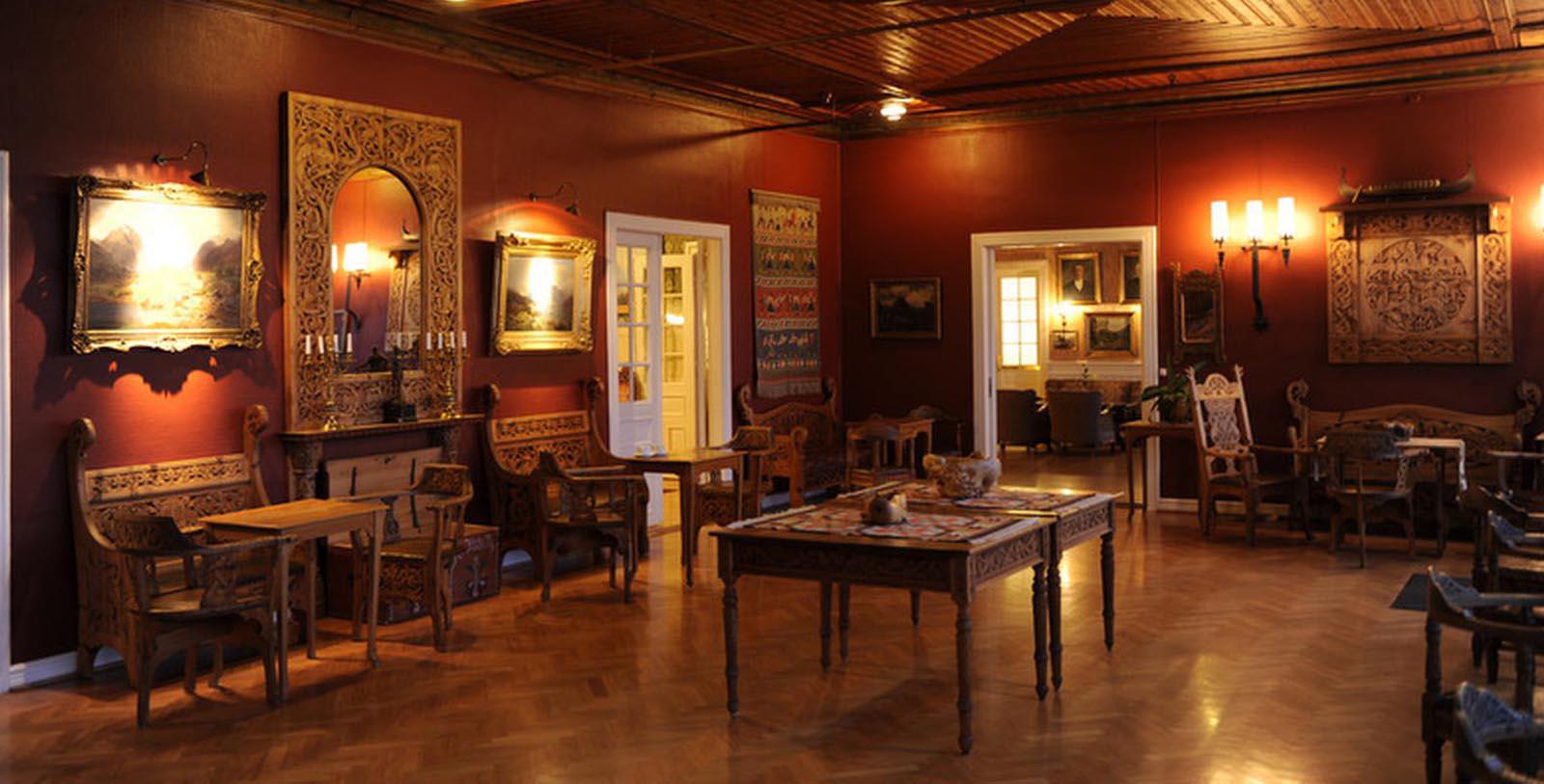 Image of Lounge Area Kviknes Hotel, 1752, Member of Historic Hotels Worldwide, in Balestrand, Norway, Experience