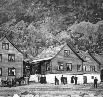 Historical Exterior View of Walaker Hotell