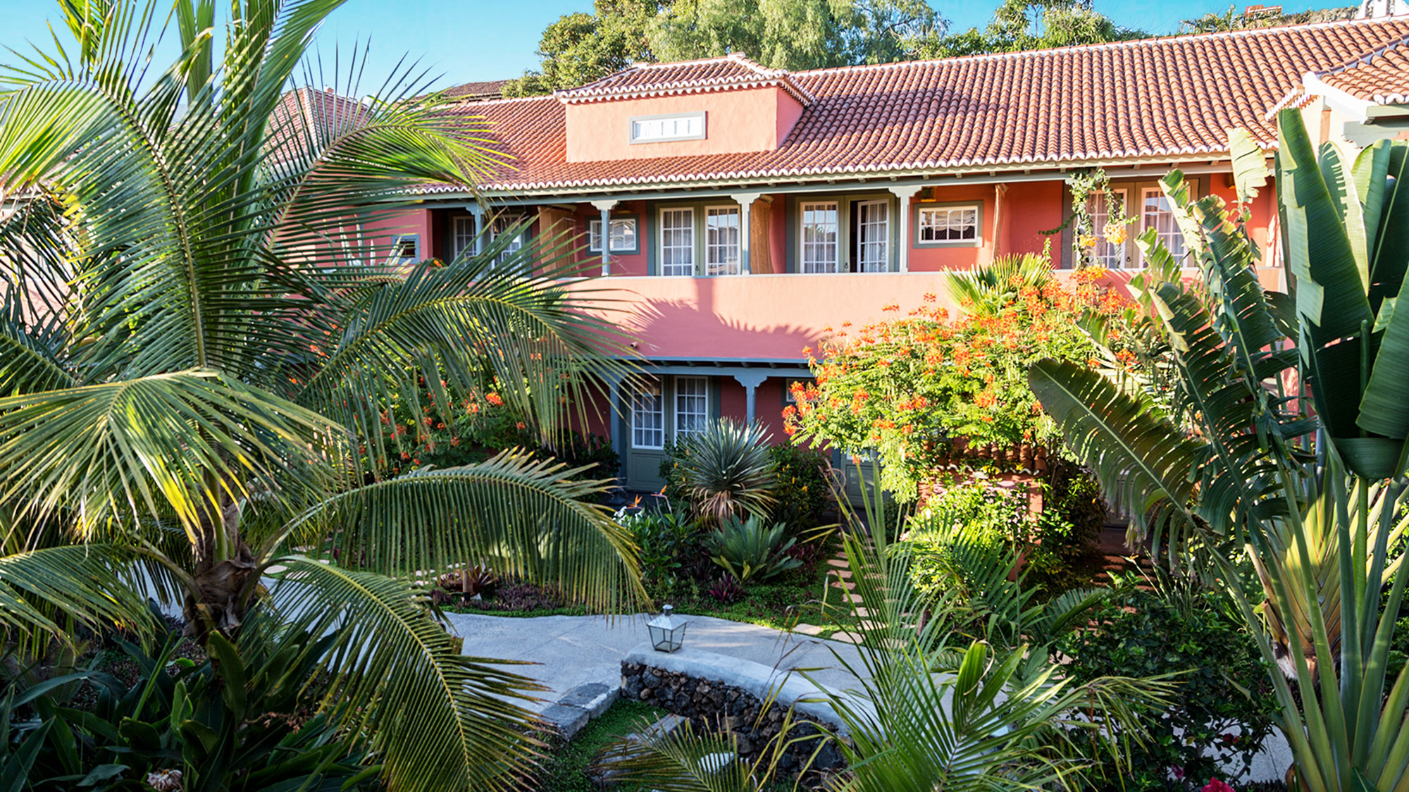 Discover the brilliant Spanish Colonial architecture that defines the Hotel Hacienda de Abajo.