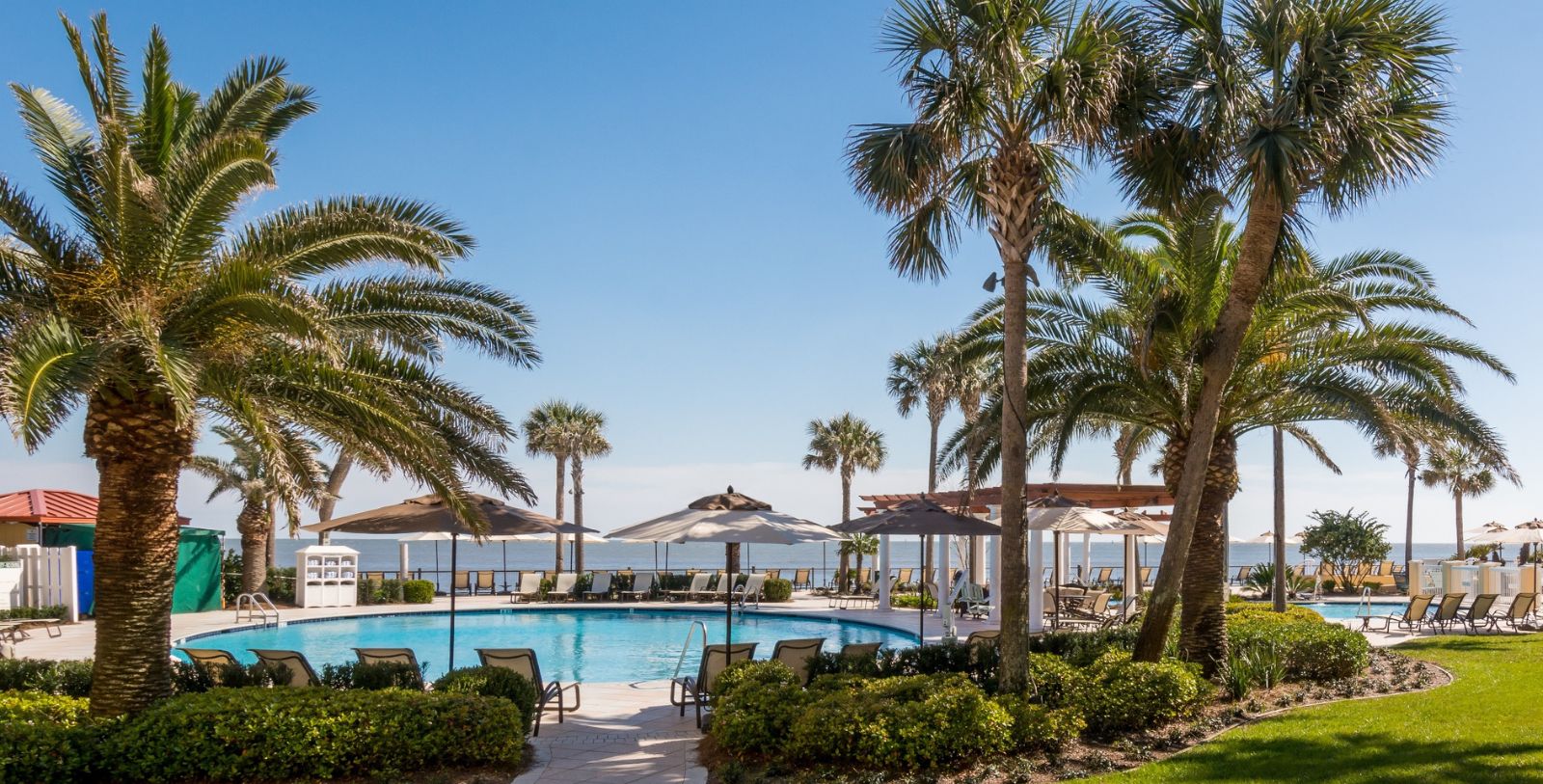 Image of Swimming Pool Oceanfront The King and Prince Beach and Golf Resort St. Simons Island Georgia