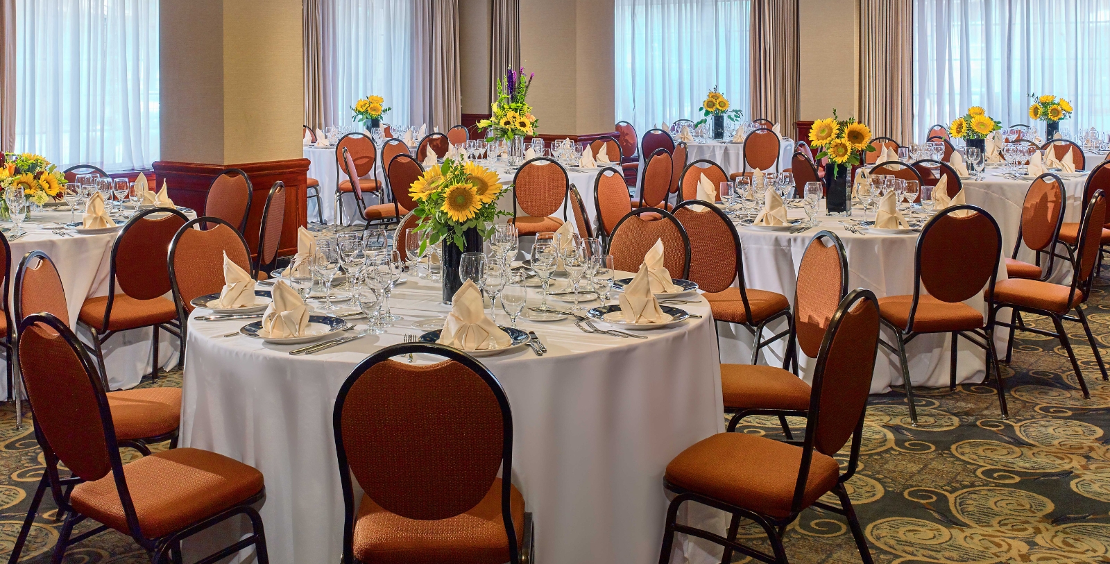 image of wedding at The Royal Sonesta Chase Park Plaza St. Louis (1922) a member of historic hotels of america, St. Louis, Missouri