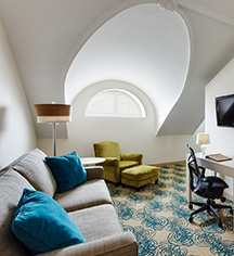 Hotel Skyler Syracuse, Tapestry Collection by Hilton
in Syracuse