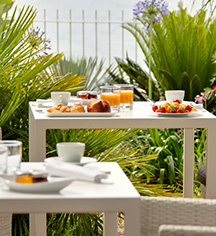 Event Calendar:
Grand Hotel des Sablettes Plage, Curio Collection by Hilton
in La Seyne-sur-Mer