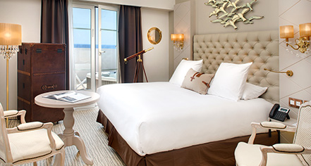 Grand Hotel des Sablettes Plage, Curio Collection by Hilton
in La Seyne-sur-Mer