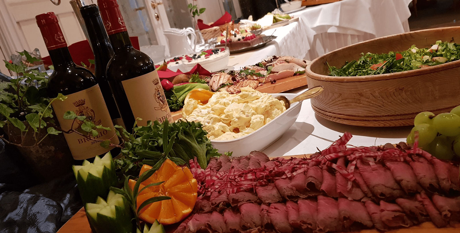 Taste a delicious array of Norwegian delicacies at the hotel's restaurant.