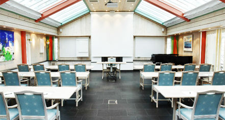 Meetings at
Engø Gård
in Tjome