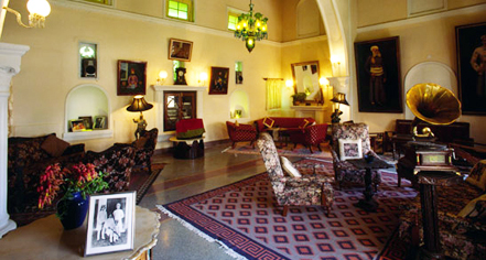 Meetings at
Deogarh Mahal
in Deogarh Madaria