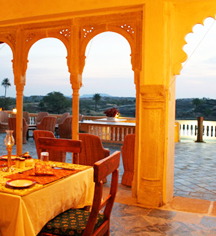 Dining at
Fort Seengh Sagar
in Deogarh