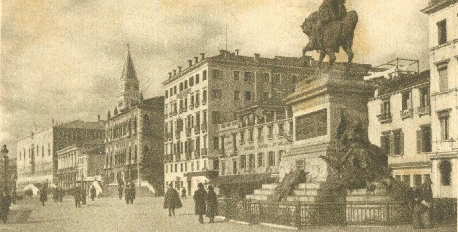 Historical postcard of Riva degli Schiavoni of Hotel Savoia & Jolanda, 19th century, a member of Historic Hotels Worldwide in Venice, Italy