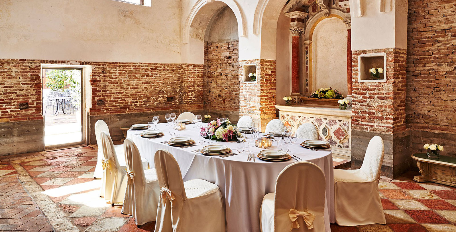 Image of Outdoor Dining Terrace at San Clemente Palace Kempinski, 1131, Member of Historic Hotels Worldwide, in Venice, Italy, Special Occasions
