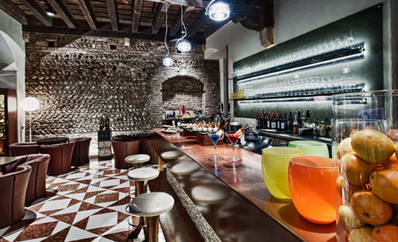 Palazzo Victoria
- Activities