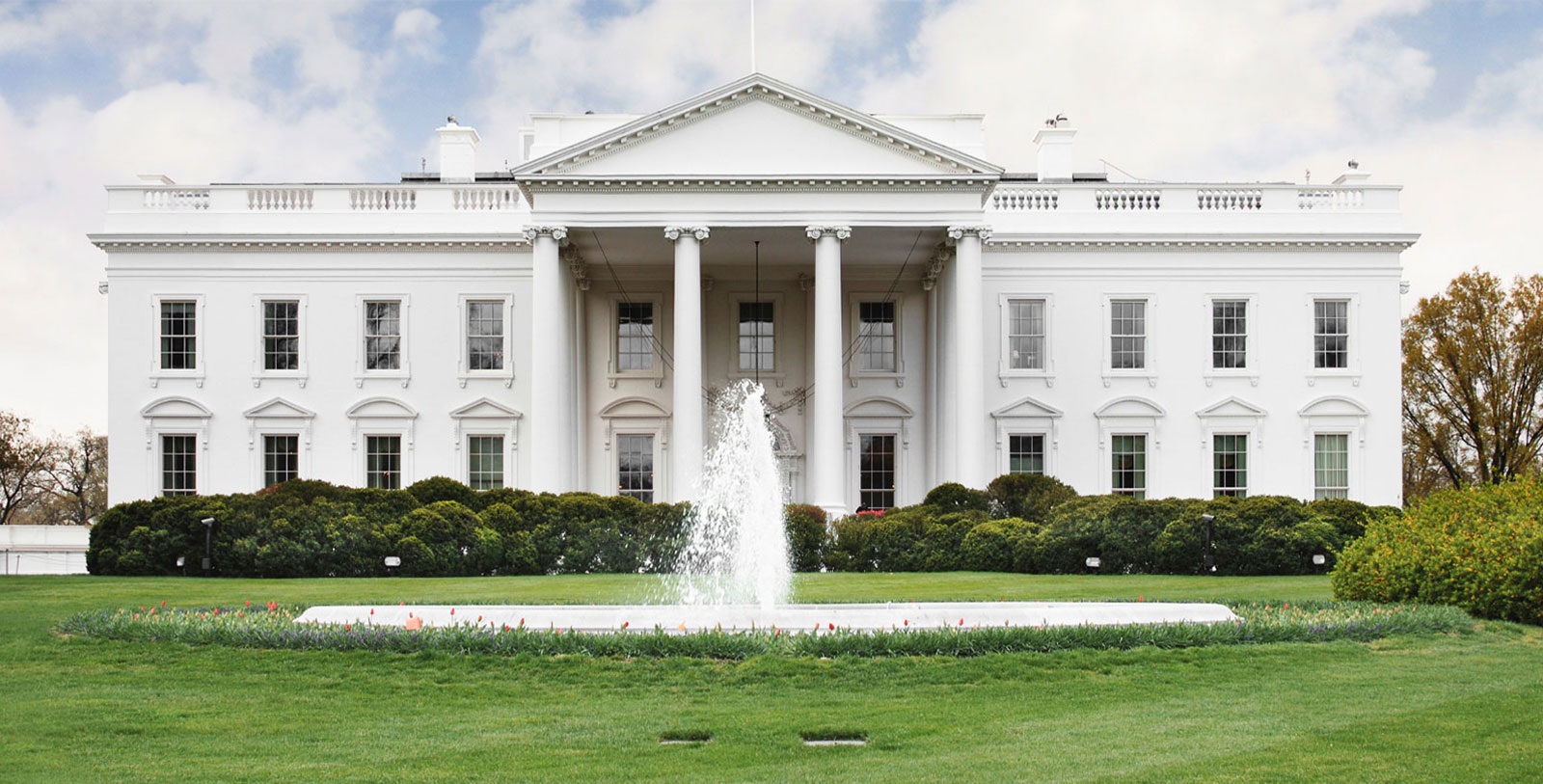 Explore Pennsylvania Avenue and admire the Neoclassical architecture of the White House.