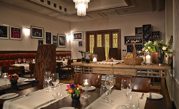 Hotel Rialto
- Dining