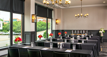 Meetings at
DoubleTree by Hilton Youngstown Downtown
in Youngstown