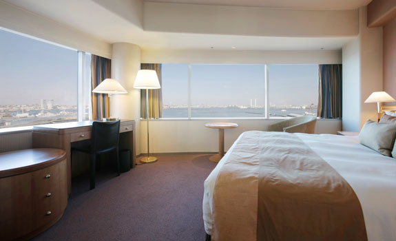 Hotel New Grand
- Accommodations