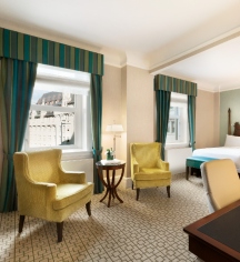 Accommodations:
Fairmont Château Laurier
in Ottawa