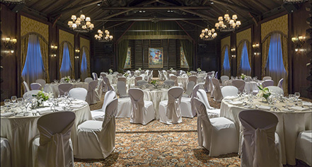 Weddings:
Fairmont Le Château Montebello
in Montebello