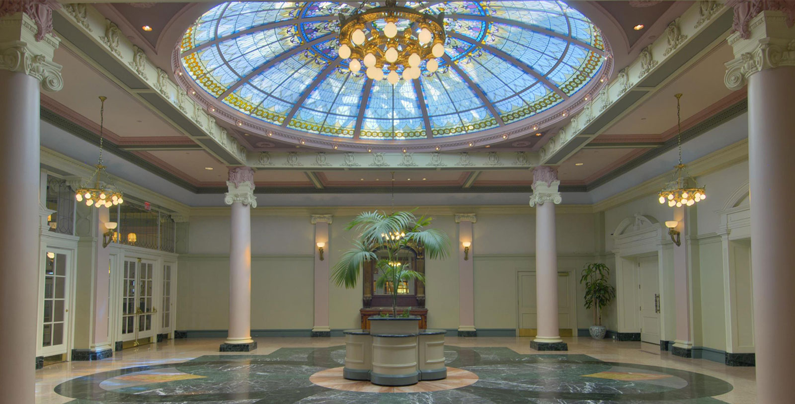 Image of Palm Court, Fairmont Empress, 1908, Member of Historic Hotels Worldwide, in Victoria, British Columbia, Canada, Experience
