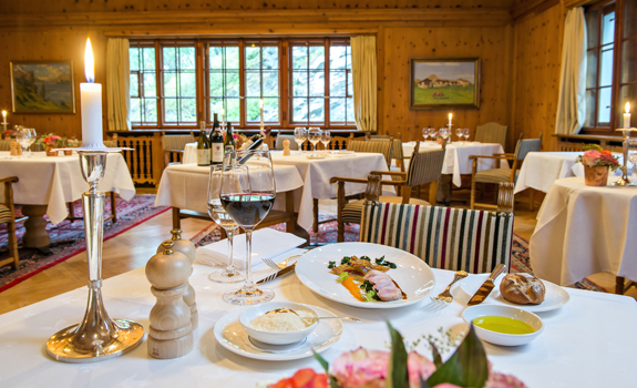 Hotel Waldhaus Sils
- Dining