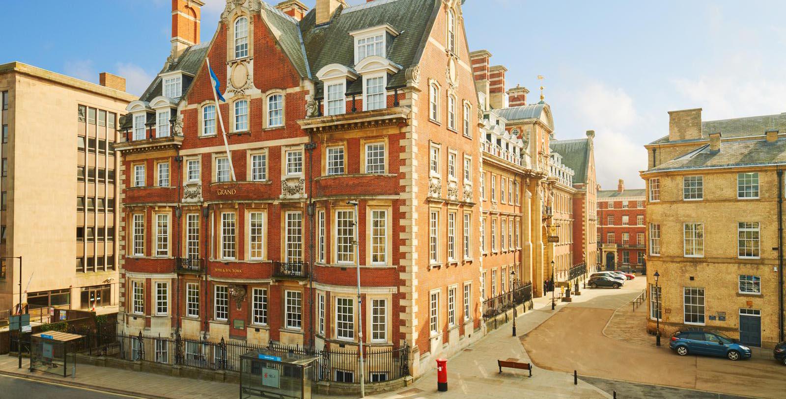 Discover the Edwardian architecture of this extraordinary holiday destination.