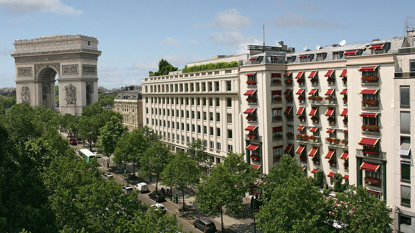 Discover the magnificent Avenue des Champs-Élysées just beyond the hotel’s front door.